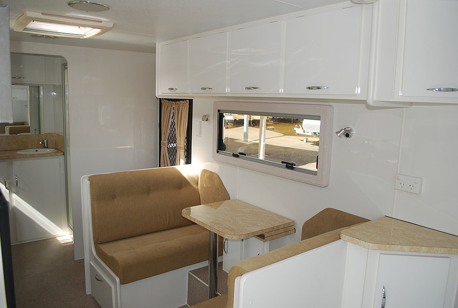 Tri fold table hot sale